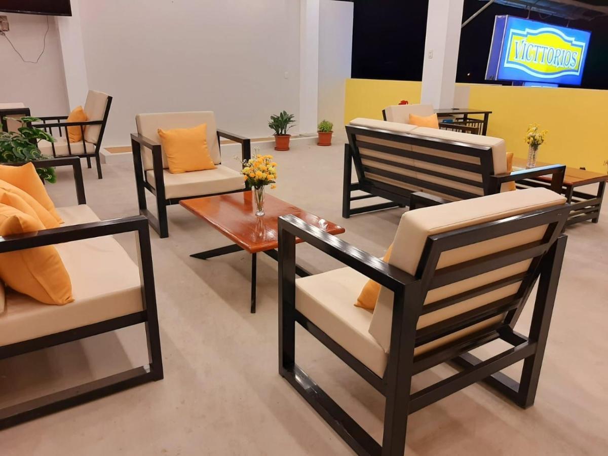 Victtorios Hotel Satipo Екстер'єр фото