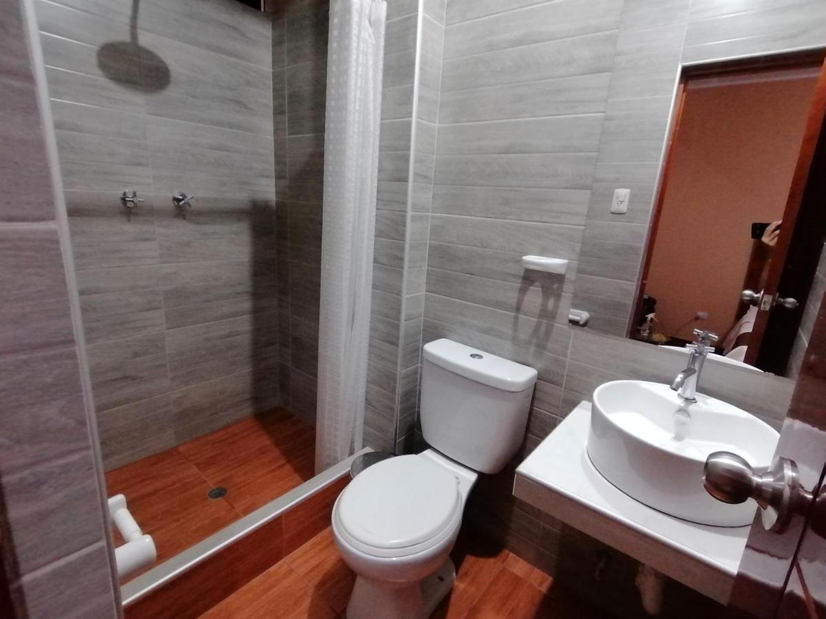 Victtorios Hotel Satipo Екстер'єр фото