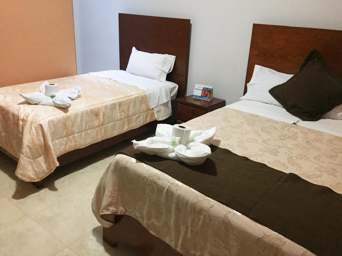 Victtorios Hotel Satipo Екстер'єр фото